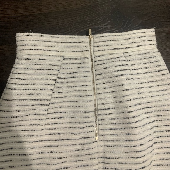 H&M Textured Skirt - Picture 5 of 5